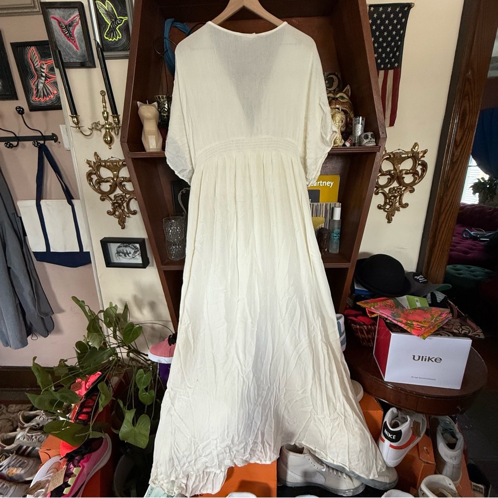Showpo Cream Long Sleeve Button-Front Maxi Dress - Picture 4 of 7